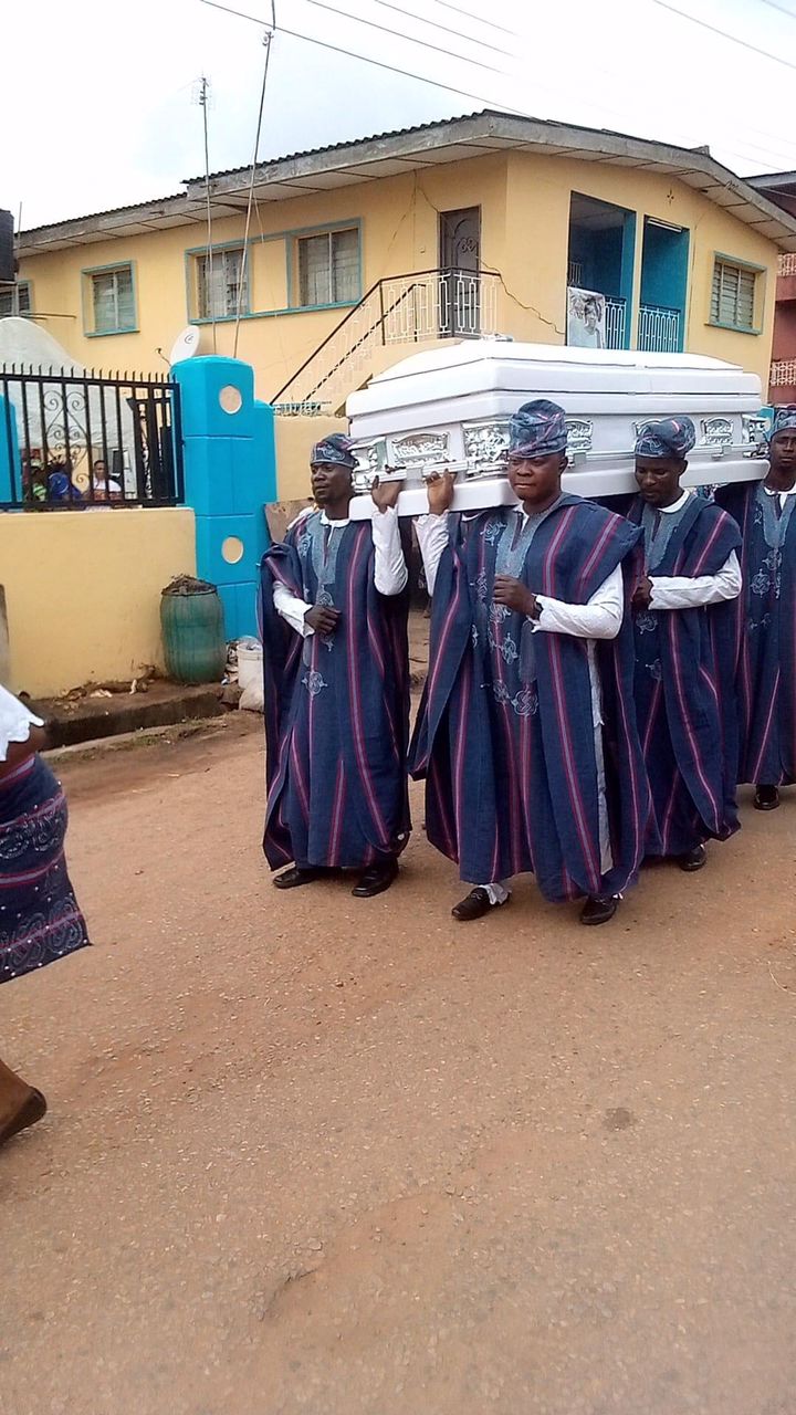 Funeral service 2